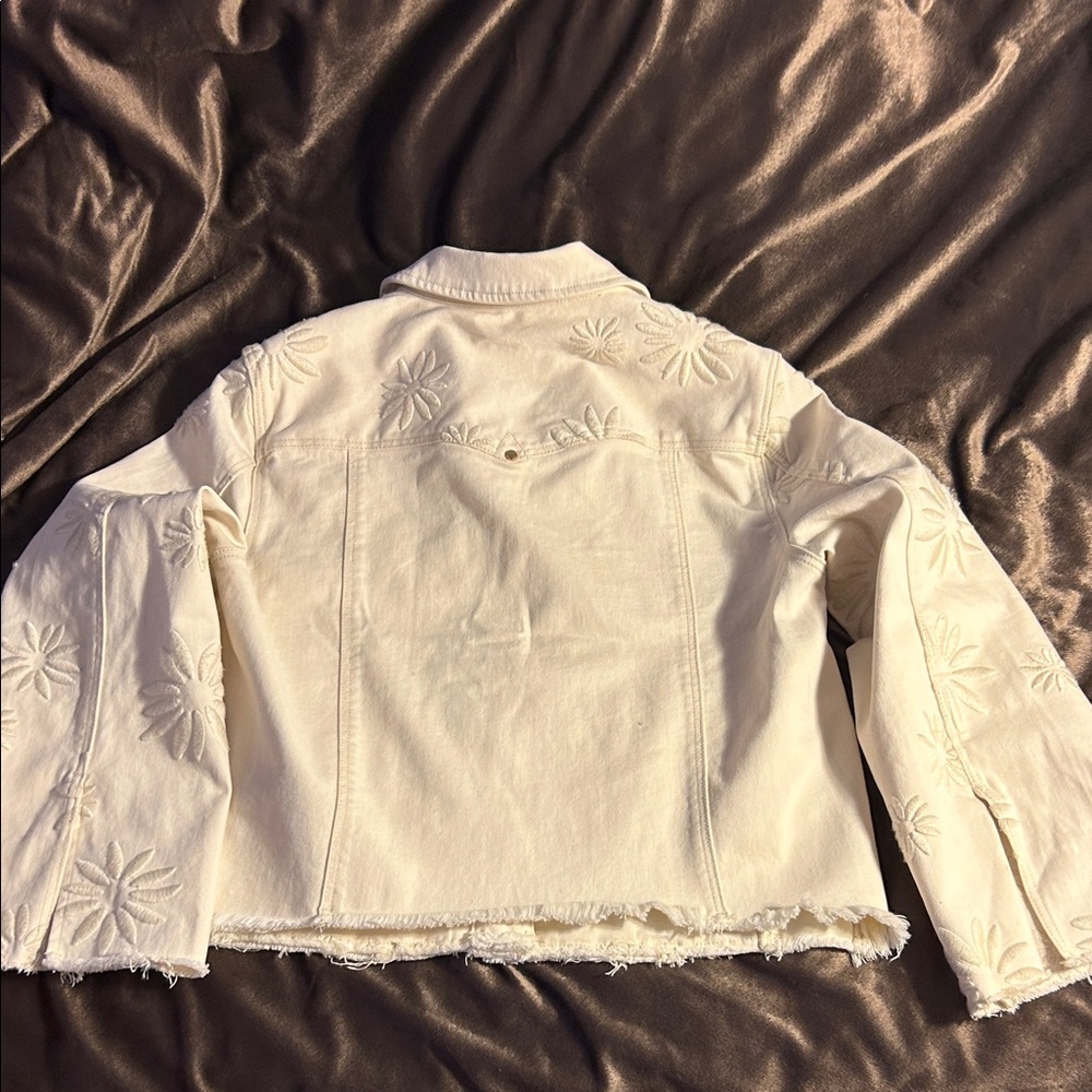 Liverpool Cream Floral Jean Jacket - Picture 8 of 11